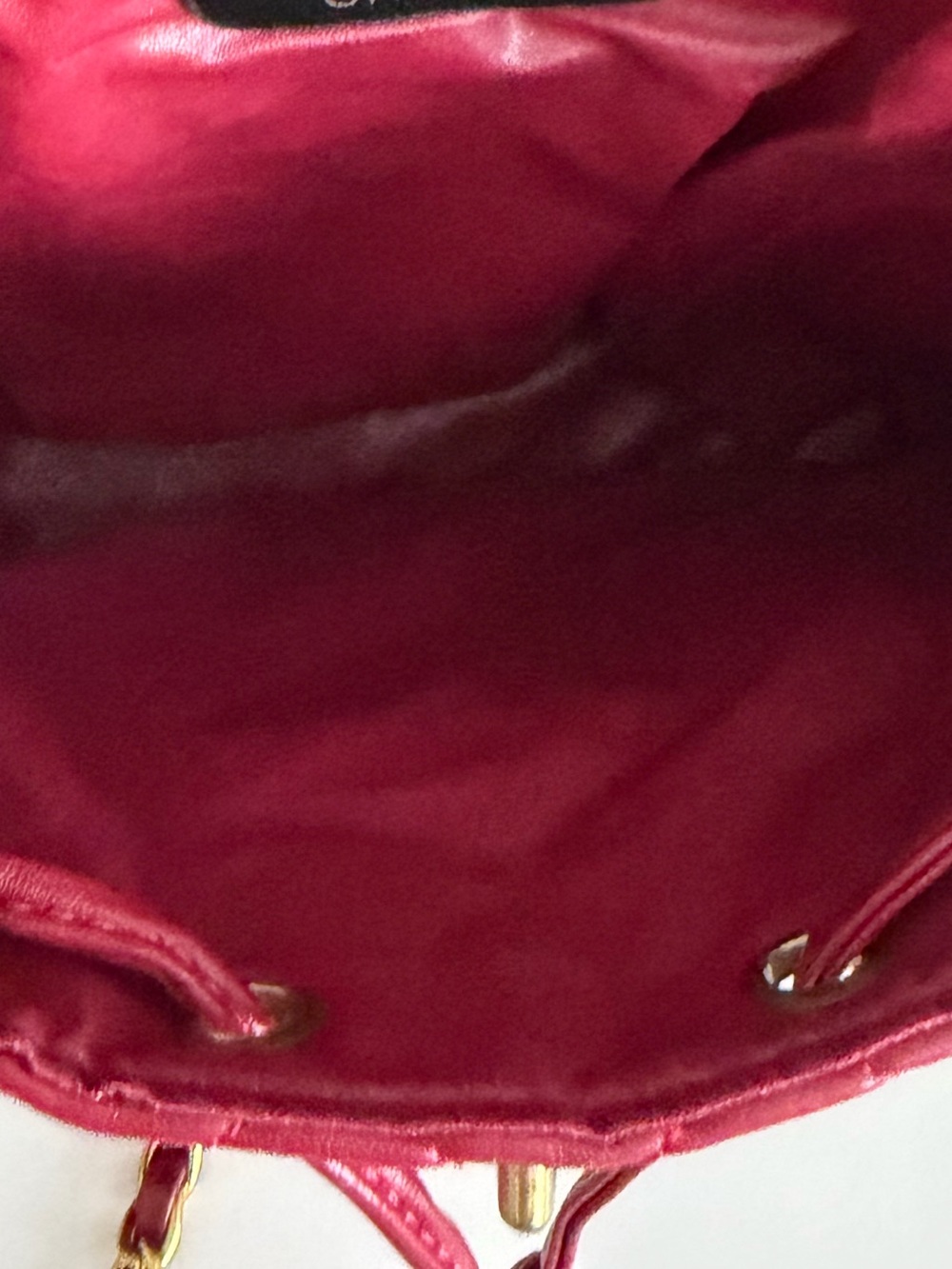 Quilted Red Drawstring Backpack - Picture 5 of 9